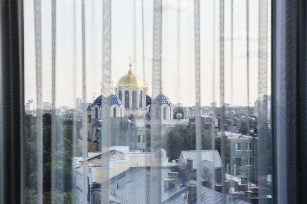 11 Mirrors Design Hotel Kiev Bagian luar foto