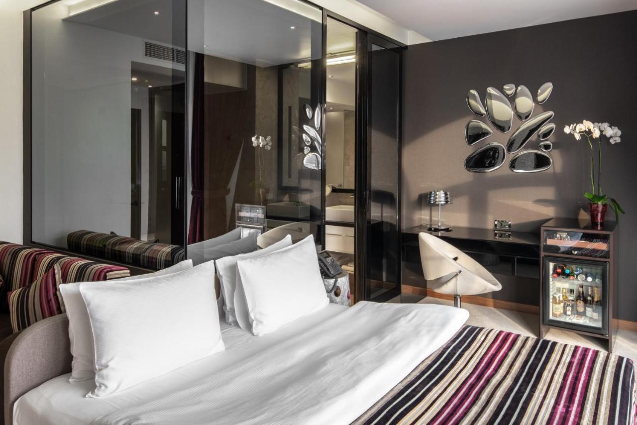11 Mirrors Design Hotel Kiev Bagian luar foto
